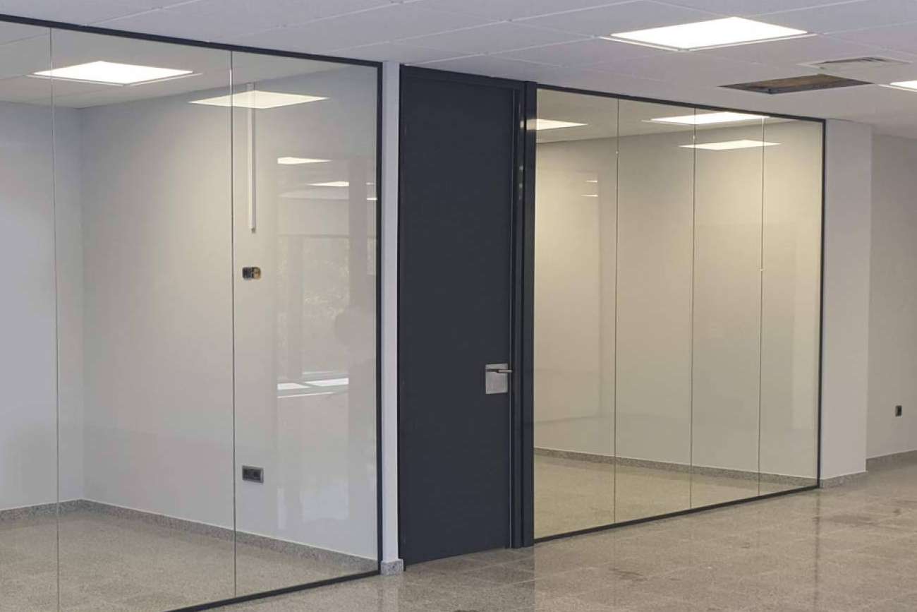 Mamparas de oficina y tabique móvil con OfficeDeco