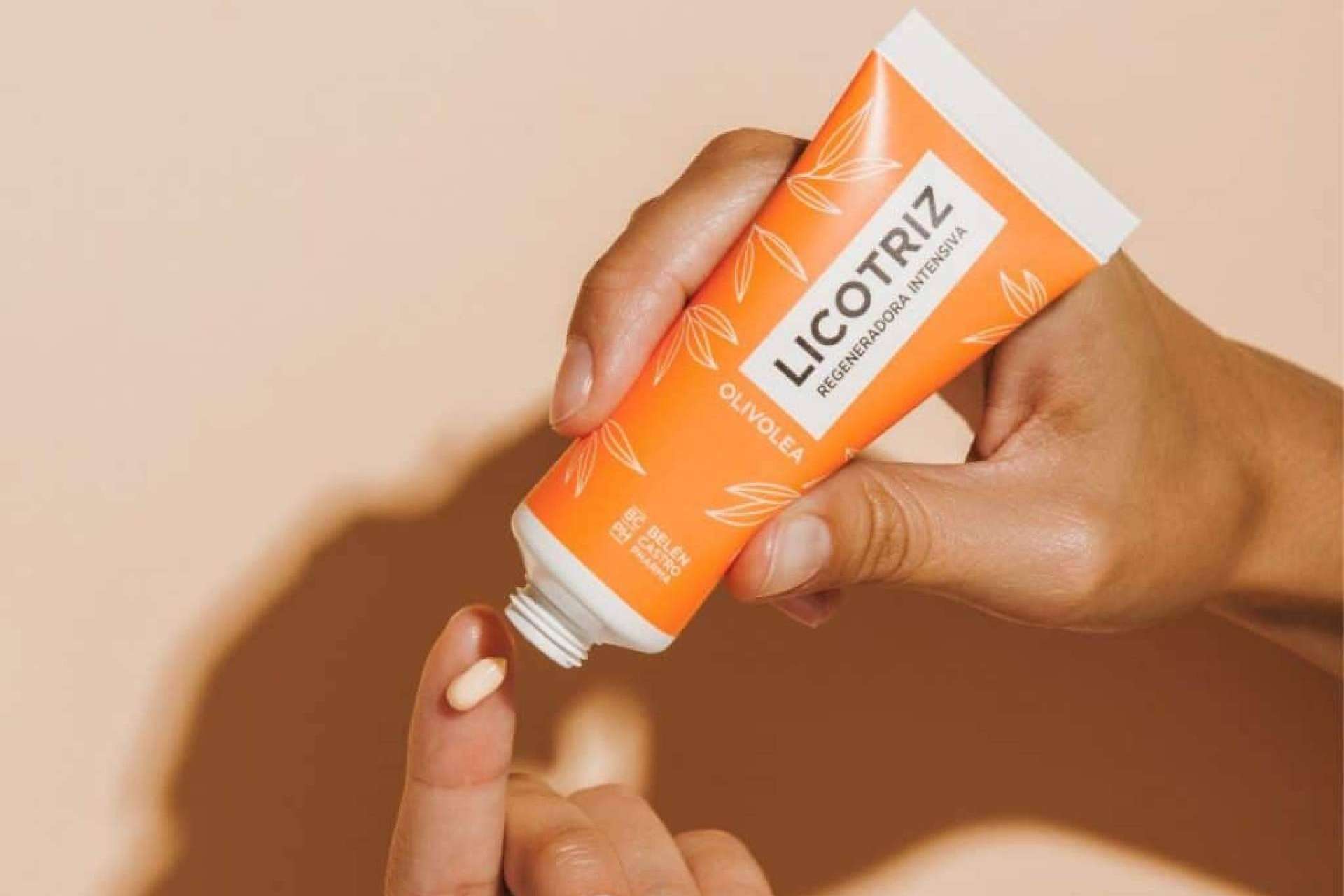 Cuidar la piel con la crema cicatrizante y el gel de baño de Olivolea