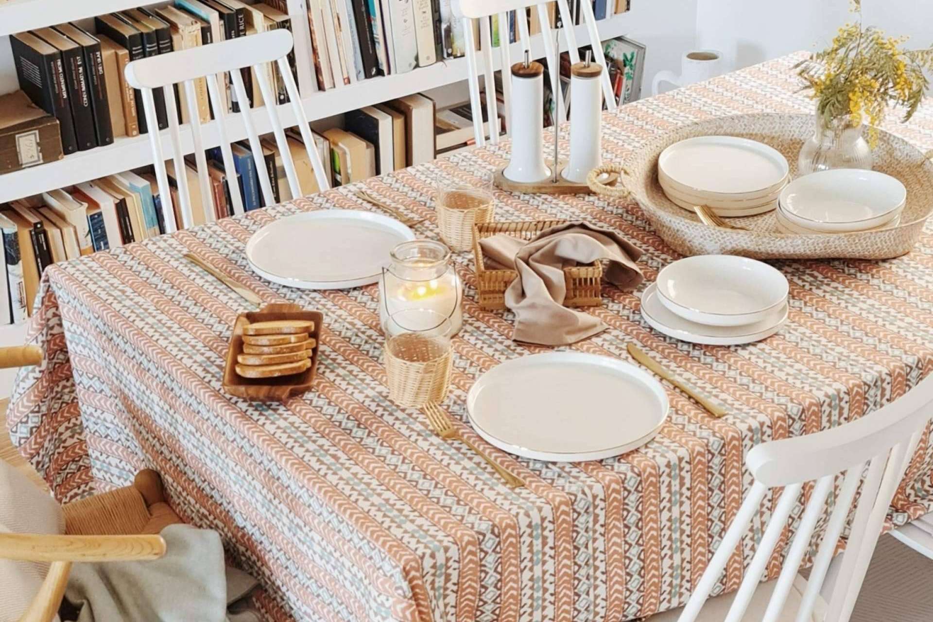 Sokios pone a disposición manteles textiles para que las mesas luzcan bonitas tanto en interiores como en exteriores