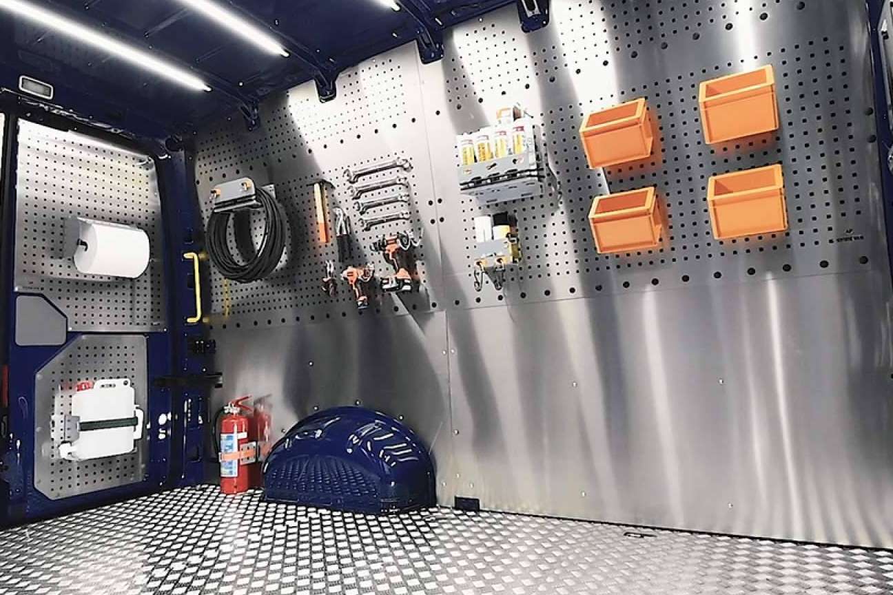 Valsat es una empresa especializada en equipamientos a medida de furgonetas y vehículos