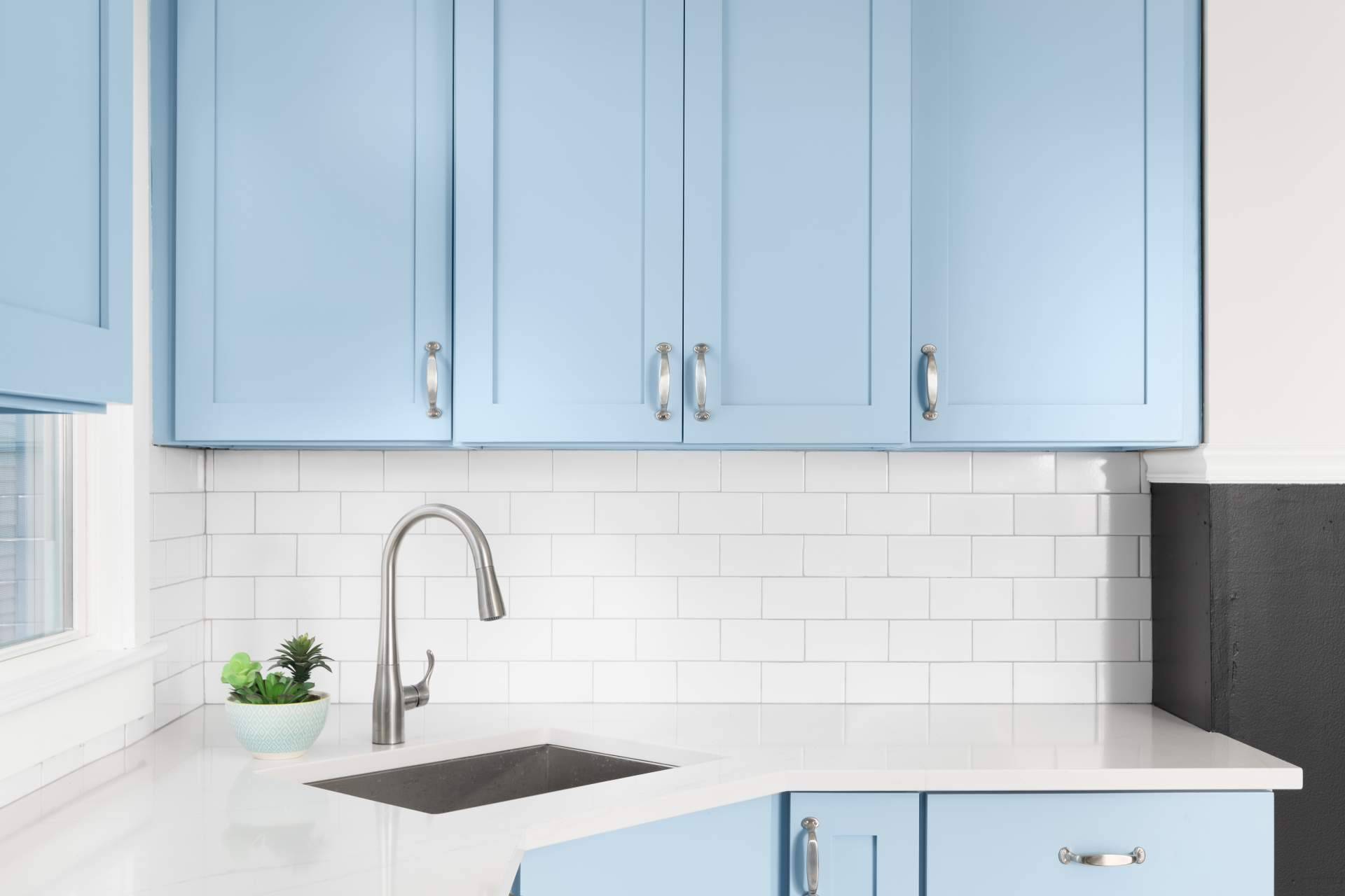 Interazulejo ofrece a sus clientes un amplio catálogo en modelos de azulejos para cocina