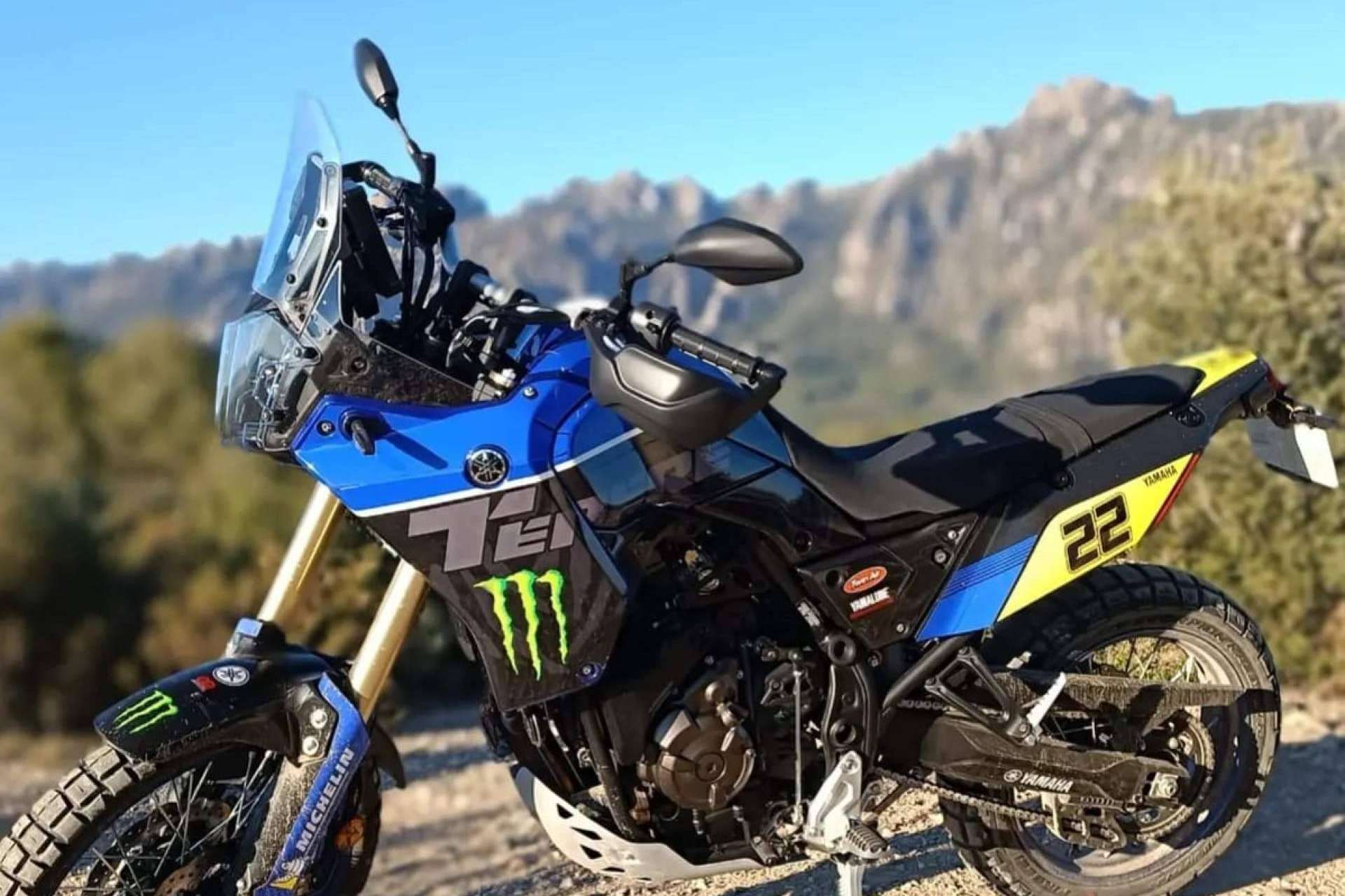 ADHESIVOSEMBARRADOS cuenta con un amplio catálogo de kits de adhesivos para motos de múltiples marcas