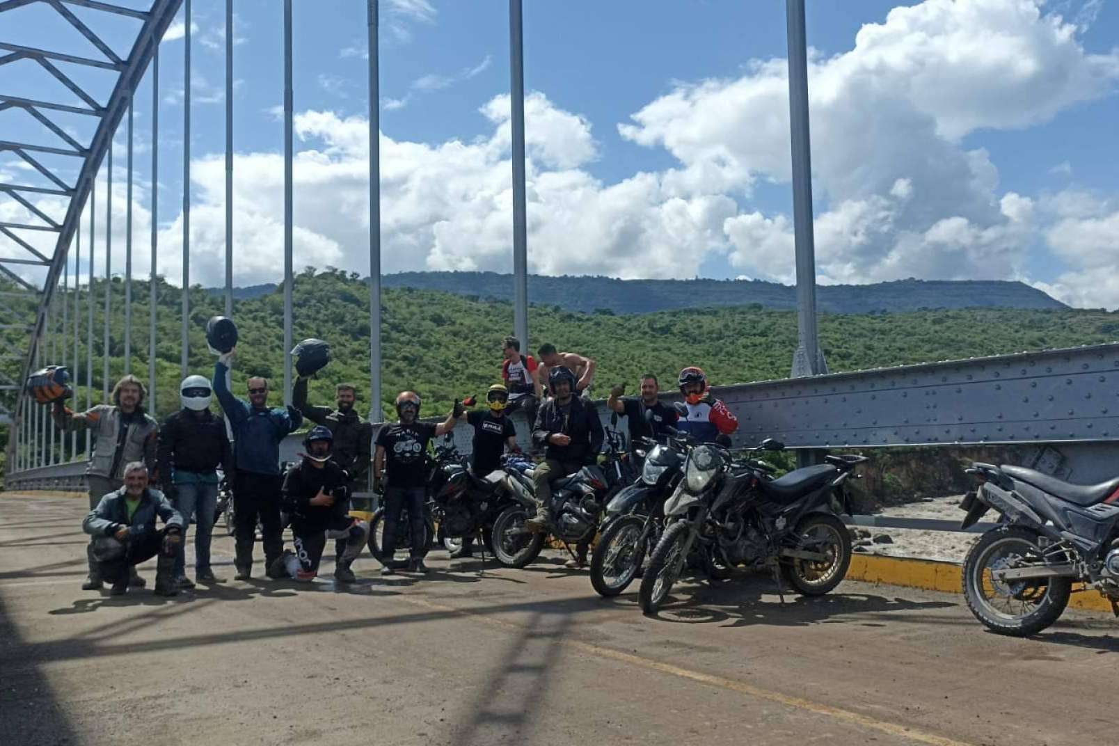 Viajes a Colombia en moto, una oportunidad para disfrutar la magia del país con Motorbeach Viajes