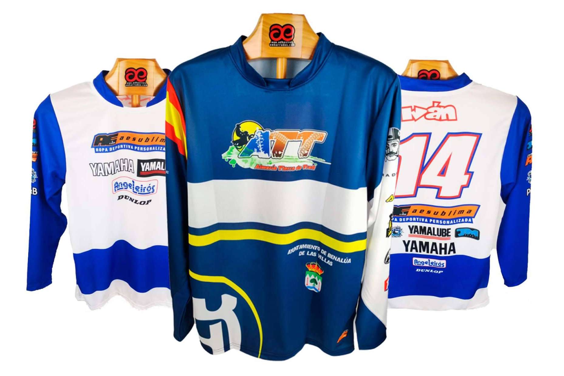 Equipación completa para pilotos offroad con el catálogo de ADHESIVOSEMBARRADOS