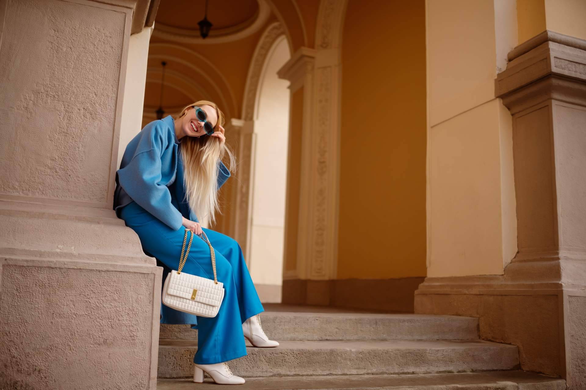 Jael Boutique ofrece los bolsos de moda de Kate Spade, una de las marcas líderes de la industria