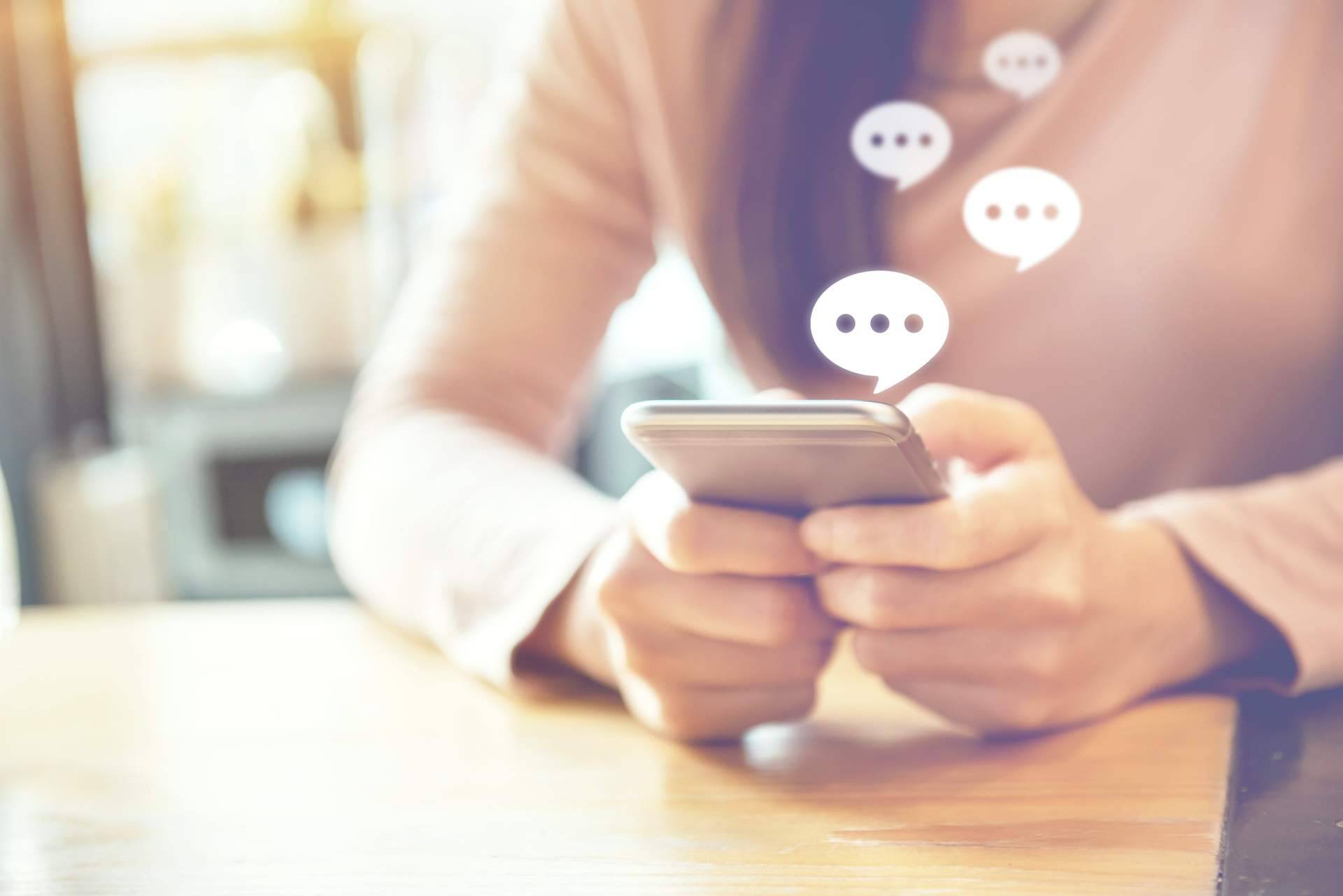 Salas de chat gratis en Chats Infinitos, Chat Sevilla y más de 220 opciones sin bots