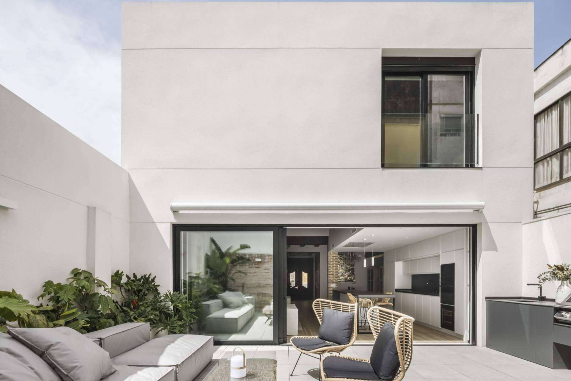 Reforma con estilo en Benimaclet; El hogar con jardín y terraza