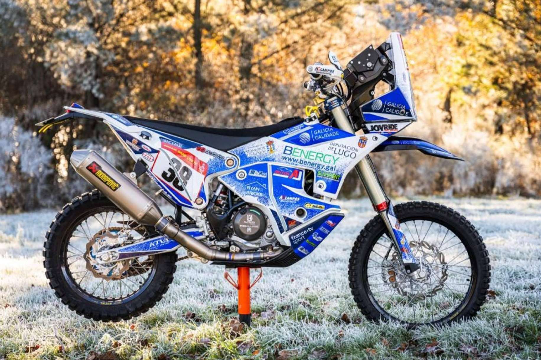 Kits personalizados de adhesivos para dar un toque único a las motos