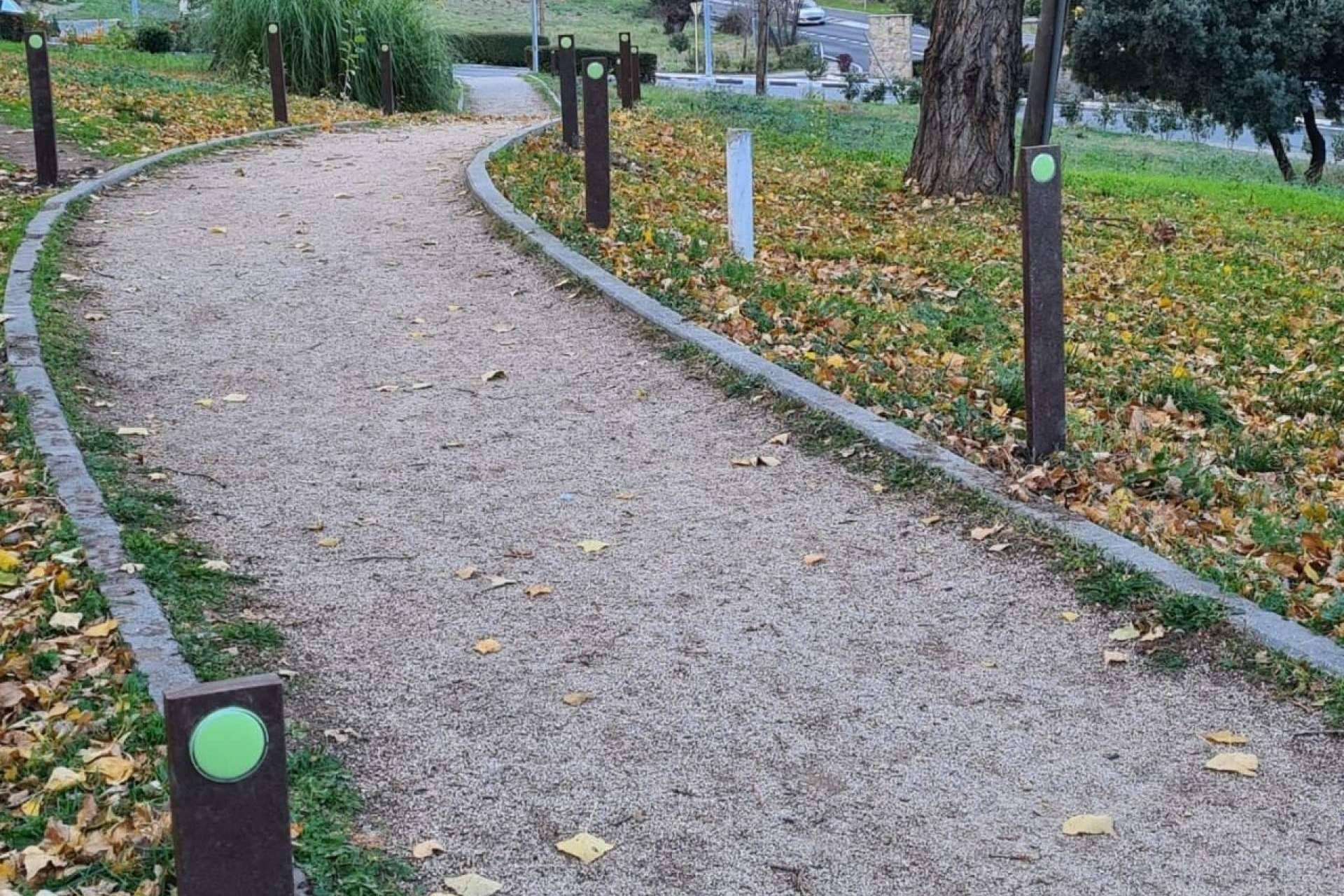 Balizas fotoluminiscentes de Abadecom; Innovación para ciudades y zonas naturales