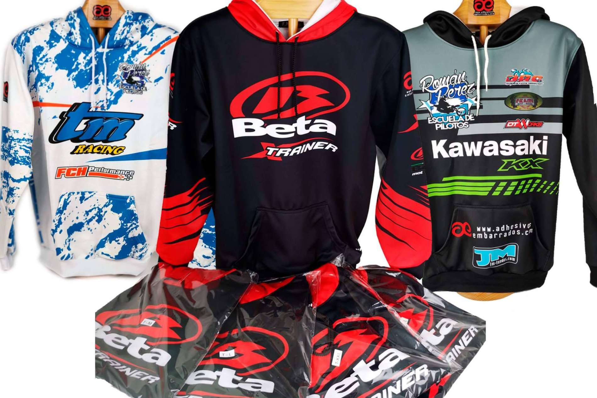 ADHESIVOSEMBARRADOS, personalización en equipación offroad para pilotos de motocross y enduro