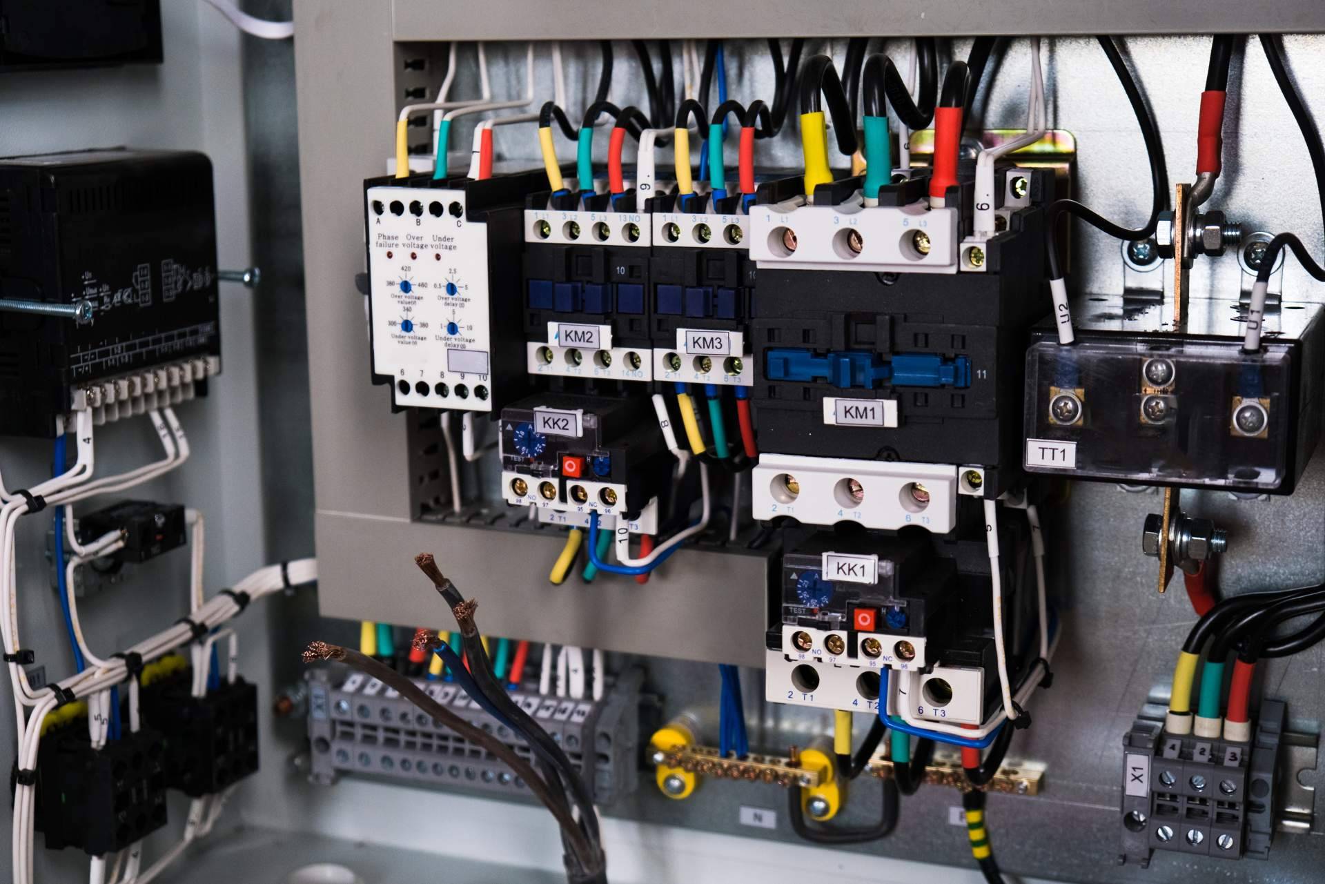 Soluciones de material eléctrico Schneider Electric para profesionales con Cadenzaelectric