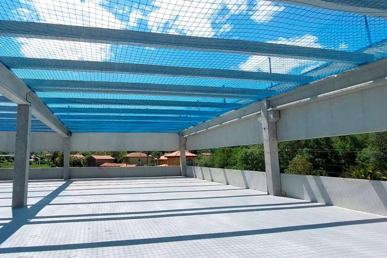 La instalación de redes de seguridad en obras, una obligación clave para cumplir la Ley de Prevención de Riesgos Laborales