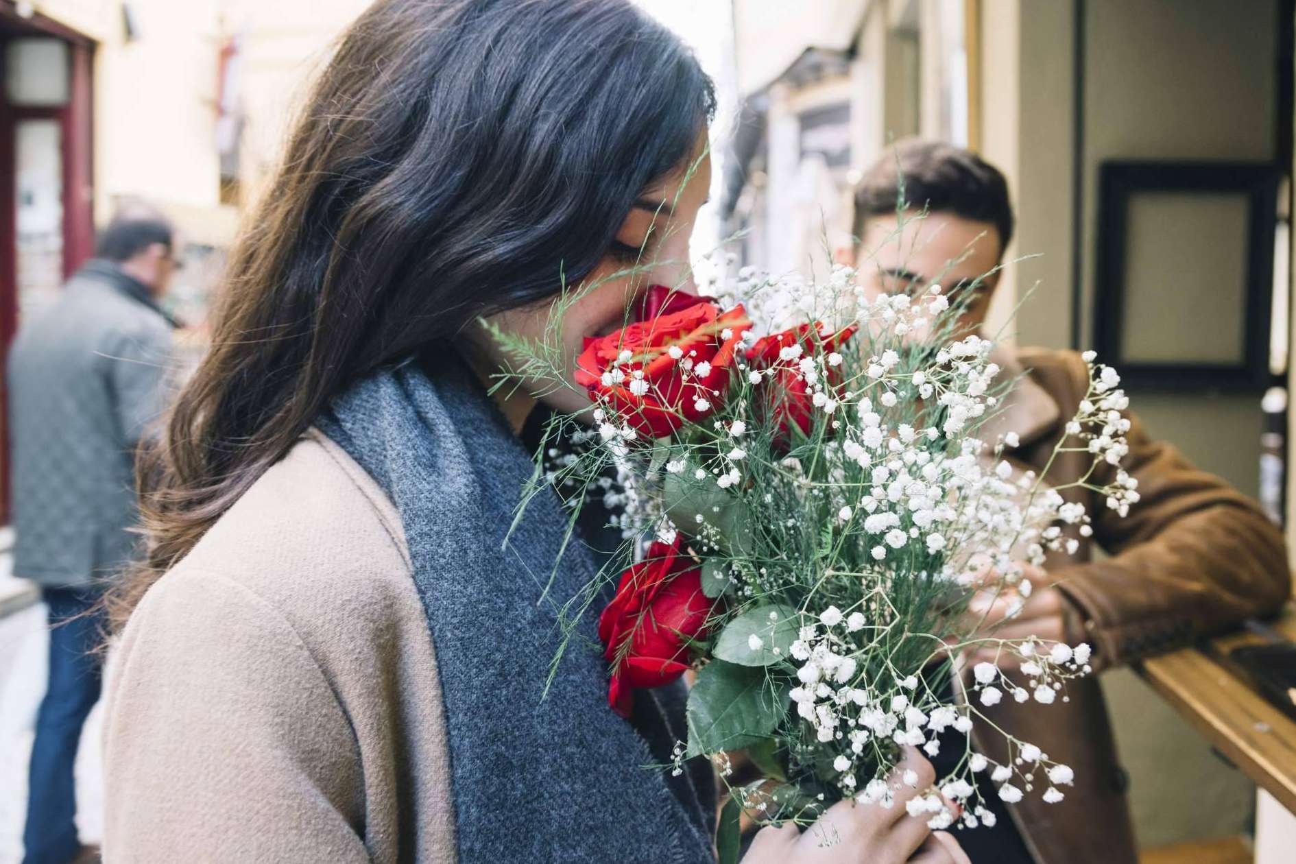 Flores a domicilio, la forma más elegante de expresar gratitud con teleROSA