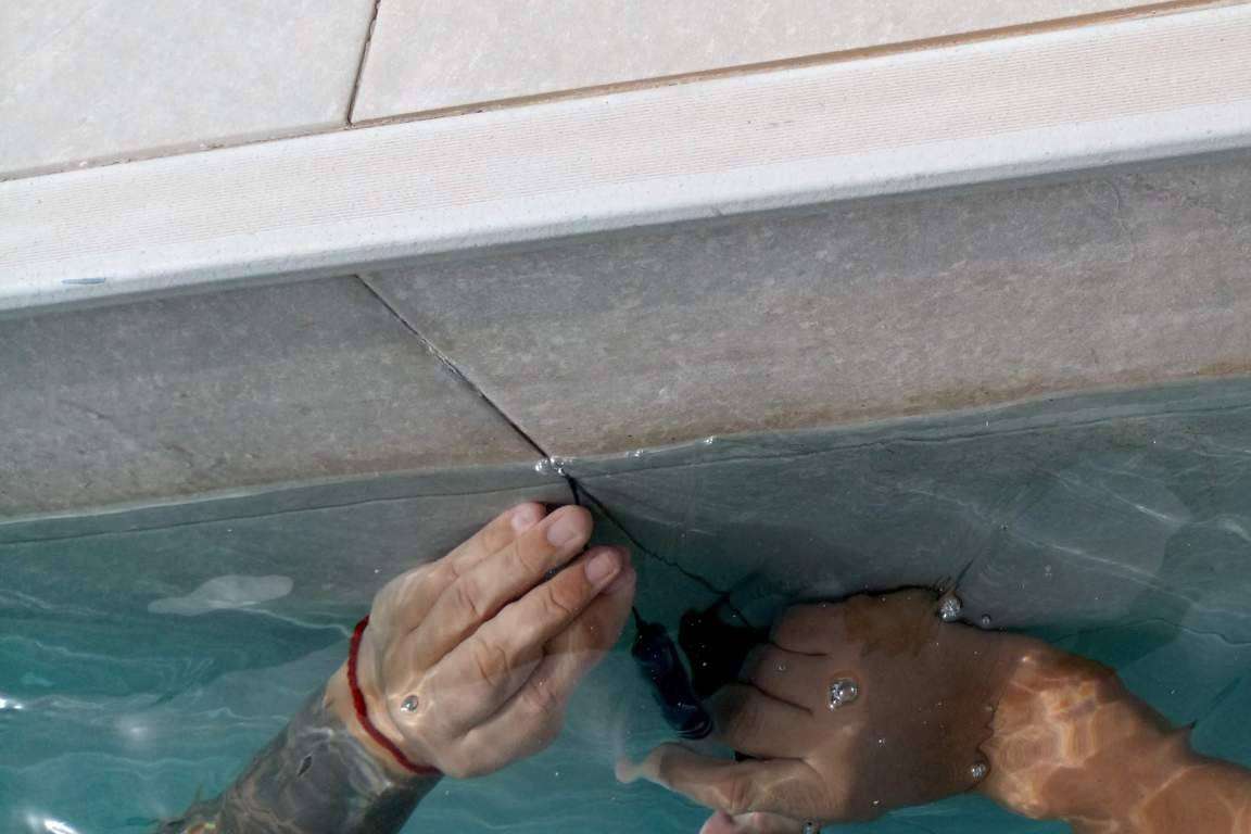 ¿Dónde conseguir profesionales en reparación de fugas de agua en piscinas? Telefuga.
