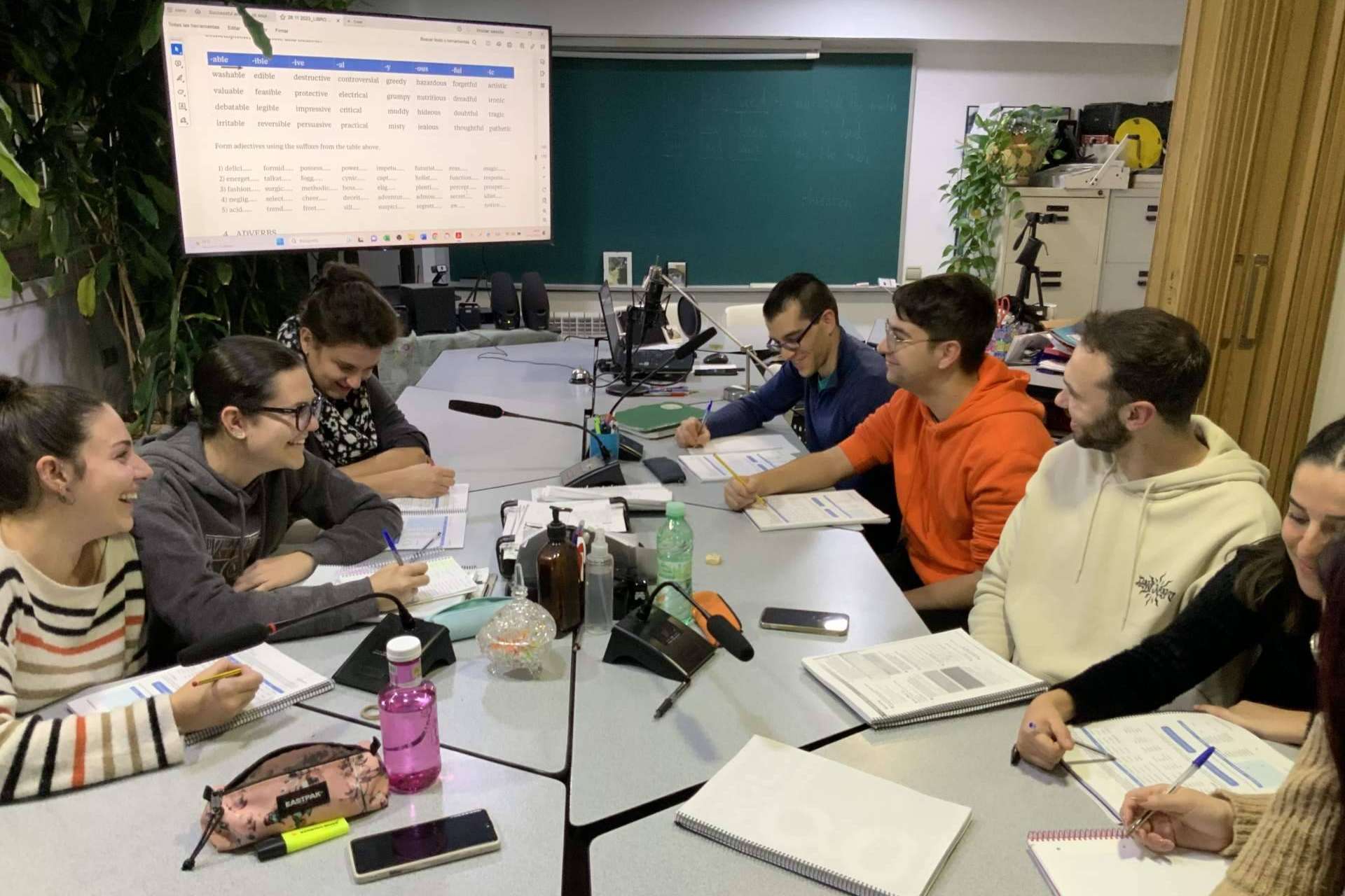 Dunedin College, academia de inglés en Granada que ofrece preparación para exámenes oficiales de Cambridge y Aptis
