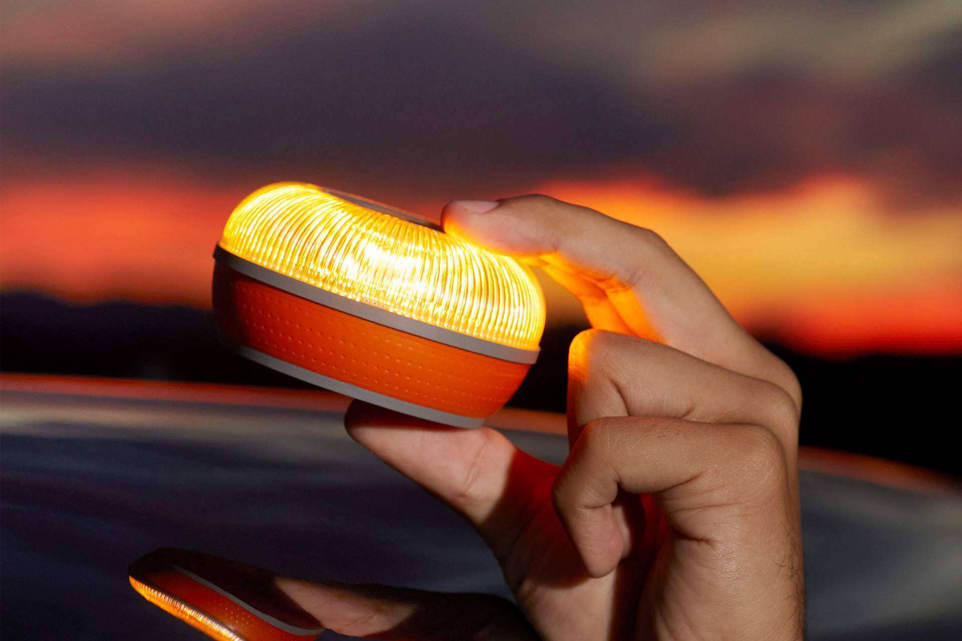 FlashLED SOS, la luz de emergencia conectada ideal para regalar esta Navidad