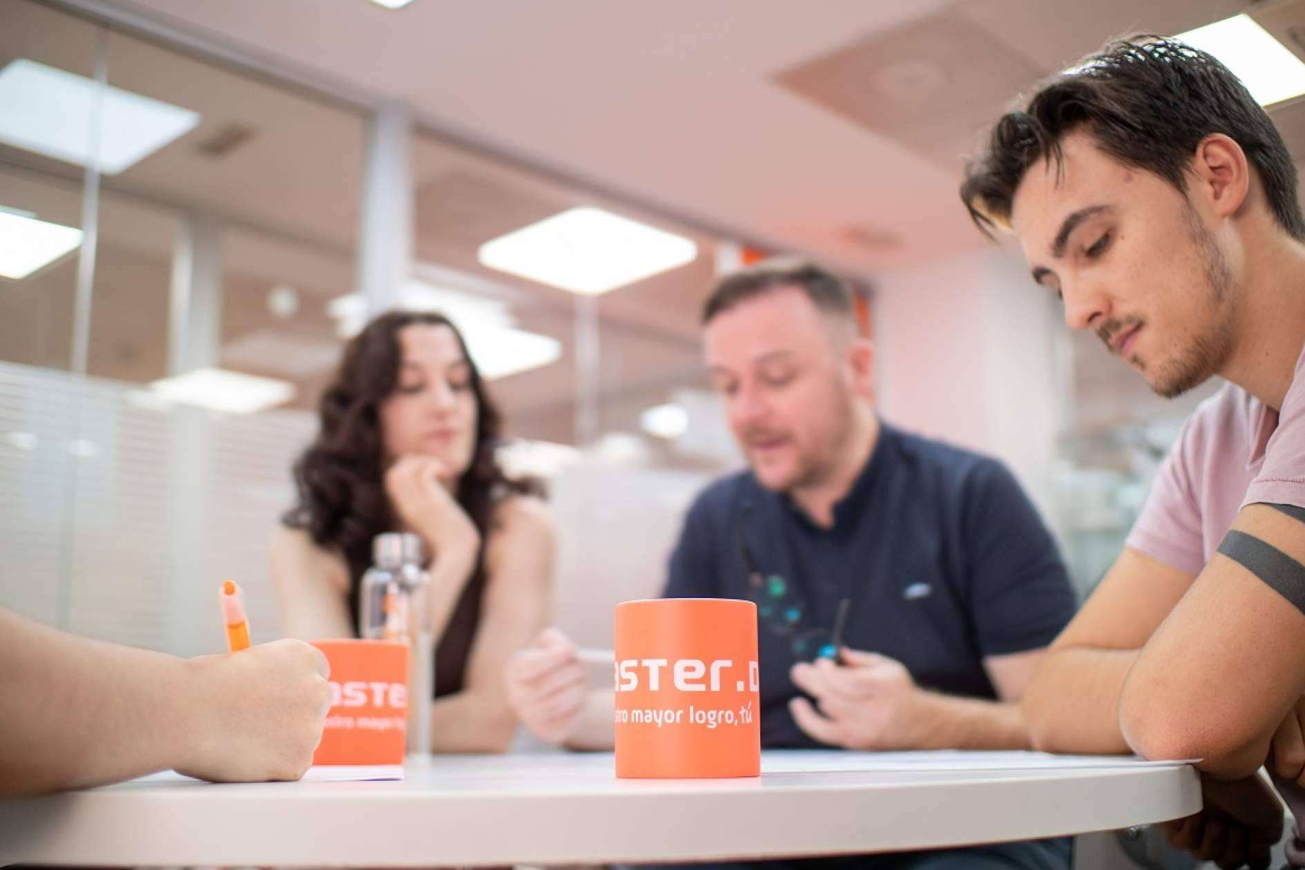 Opositar al ejército en 2025, claves para acceder a Tropa y Marinería