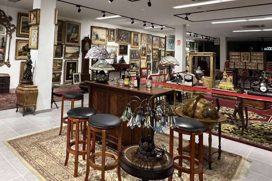 Subastas Darley dinamiza el mercado de arte y antigüedades desde Valencia