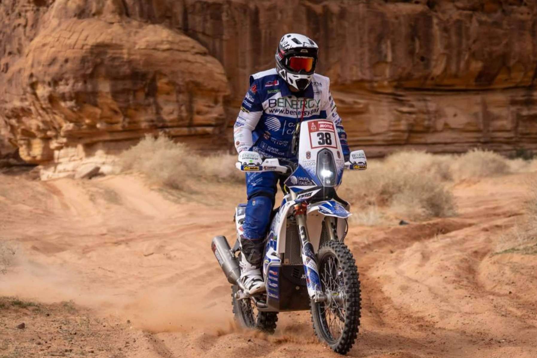 Personalización y resistencia en equipaciones offroad para la nueva temporada con ADHESIVOSEMBARRADOS
