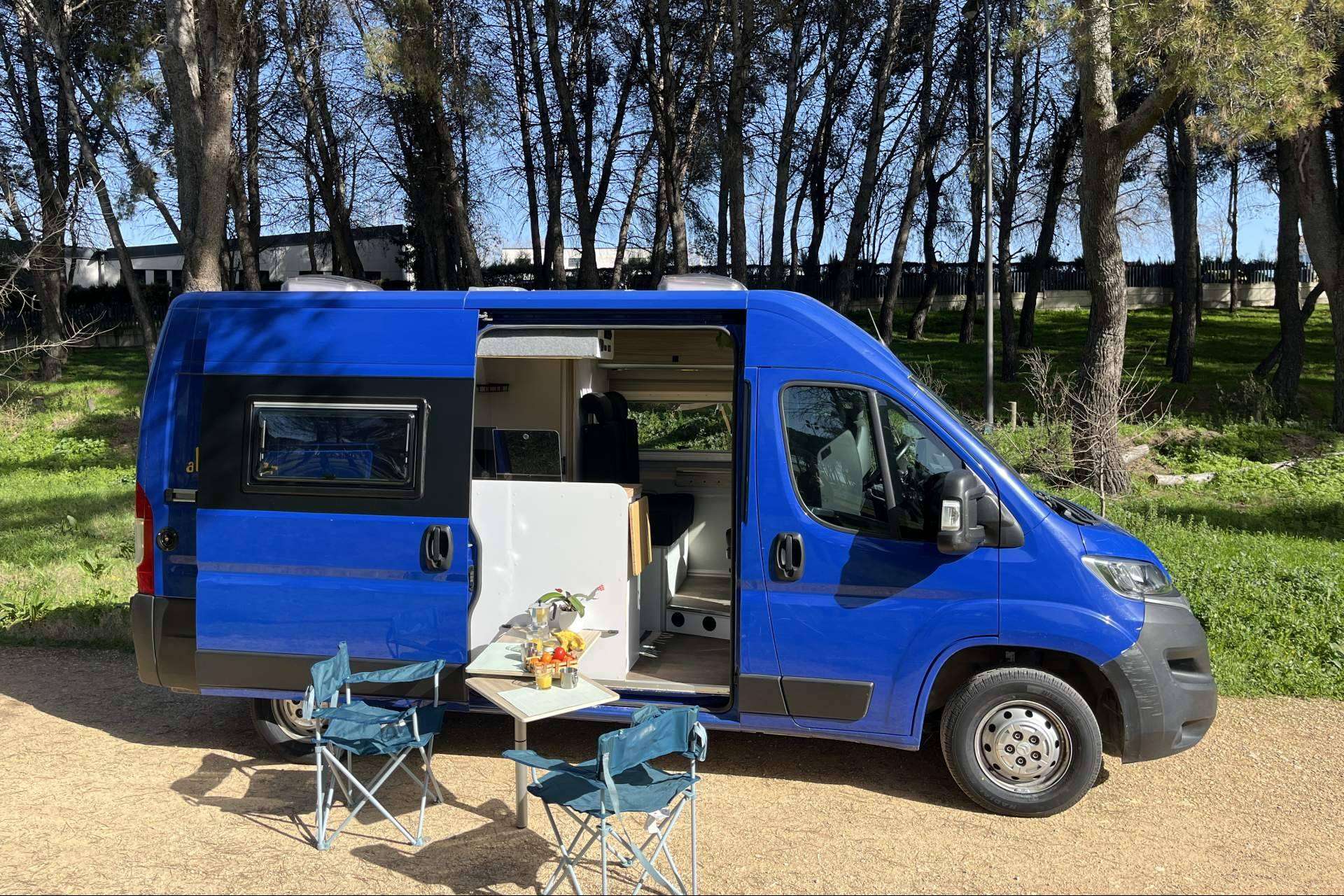 Fabricamper, especialistas en la camperización de furgonetas en Madrid con un servicio personalizado y profesional