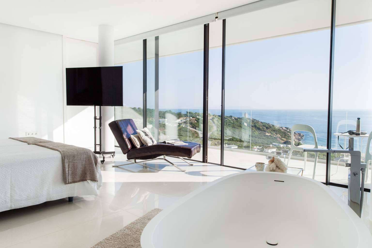 Alquiler vacacional en Cádiz con alma, Villa Alkaram redefine el concepto de villa de lujo en Zahara