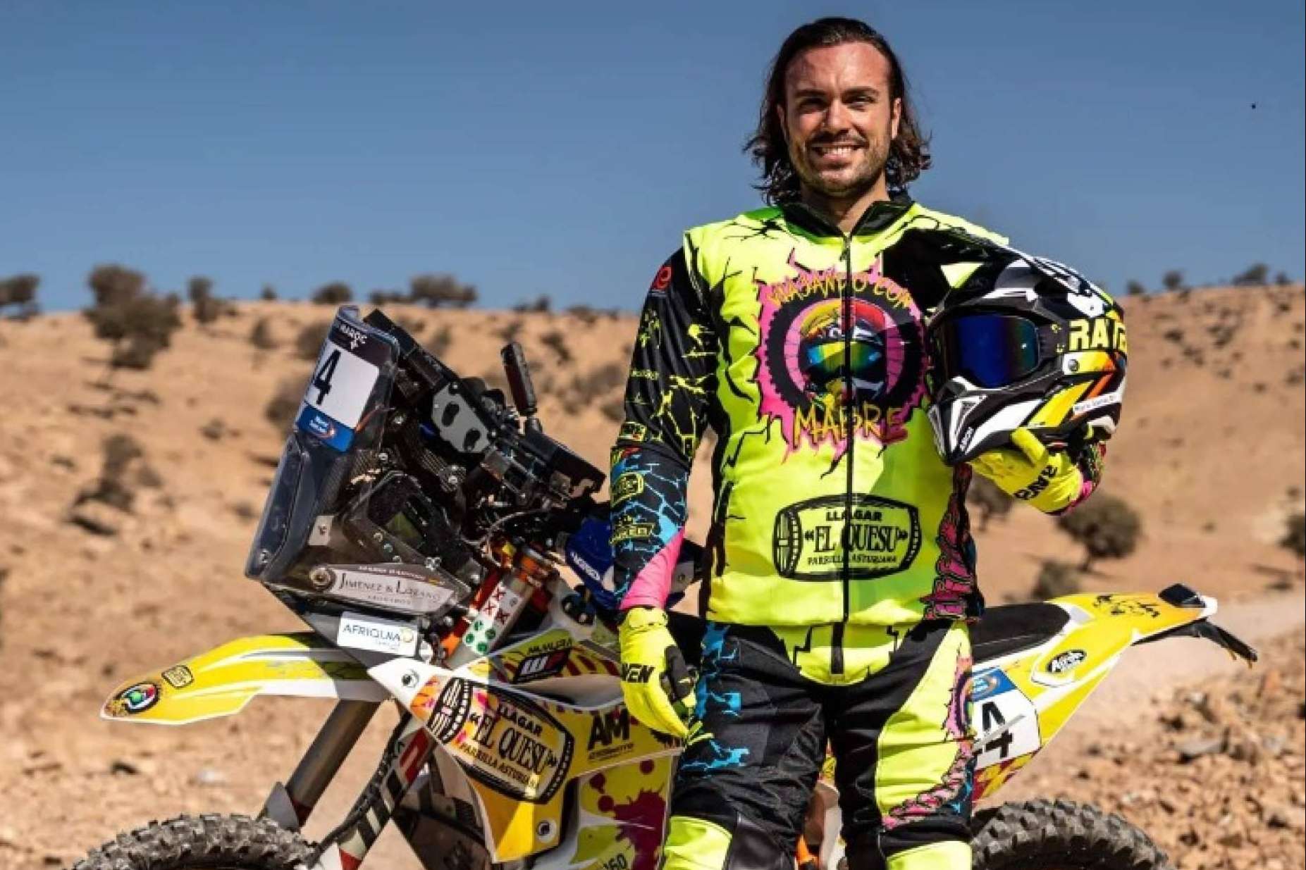 La ropa personalizada offroad de ADHESIVOSEMBARRADOS marca el ritmo en el terreno