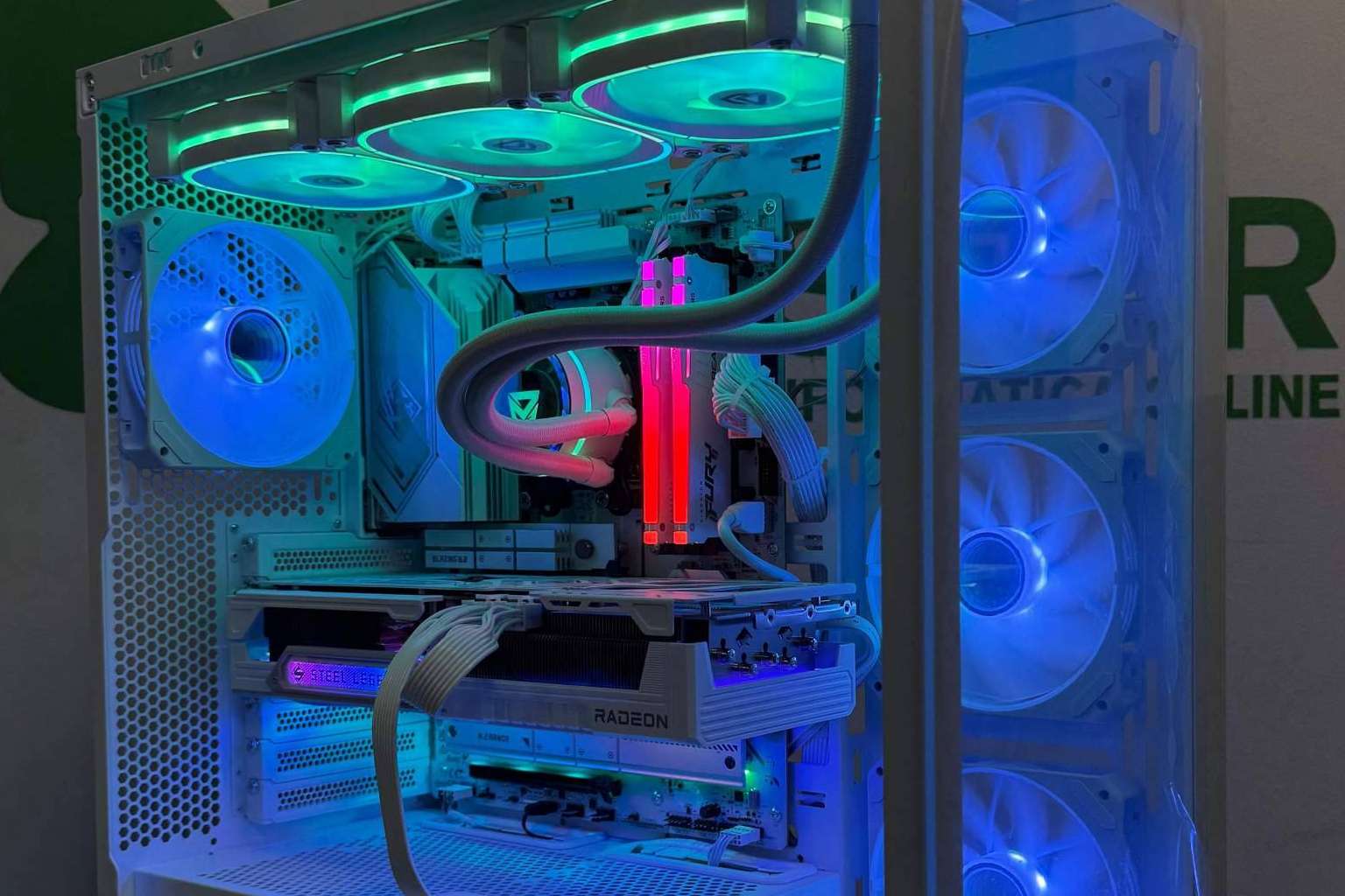 Aussar impulsa la configuración de ordenadores a medida como alternativa al PC preensamblado