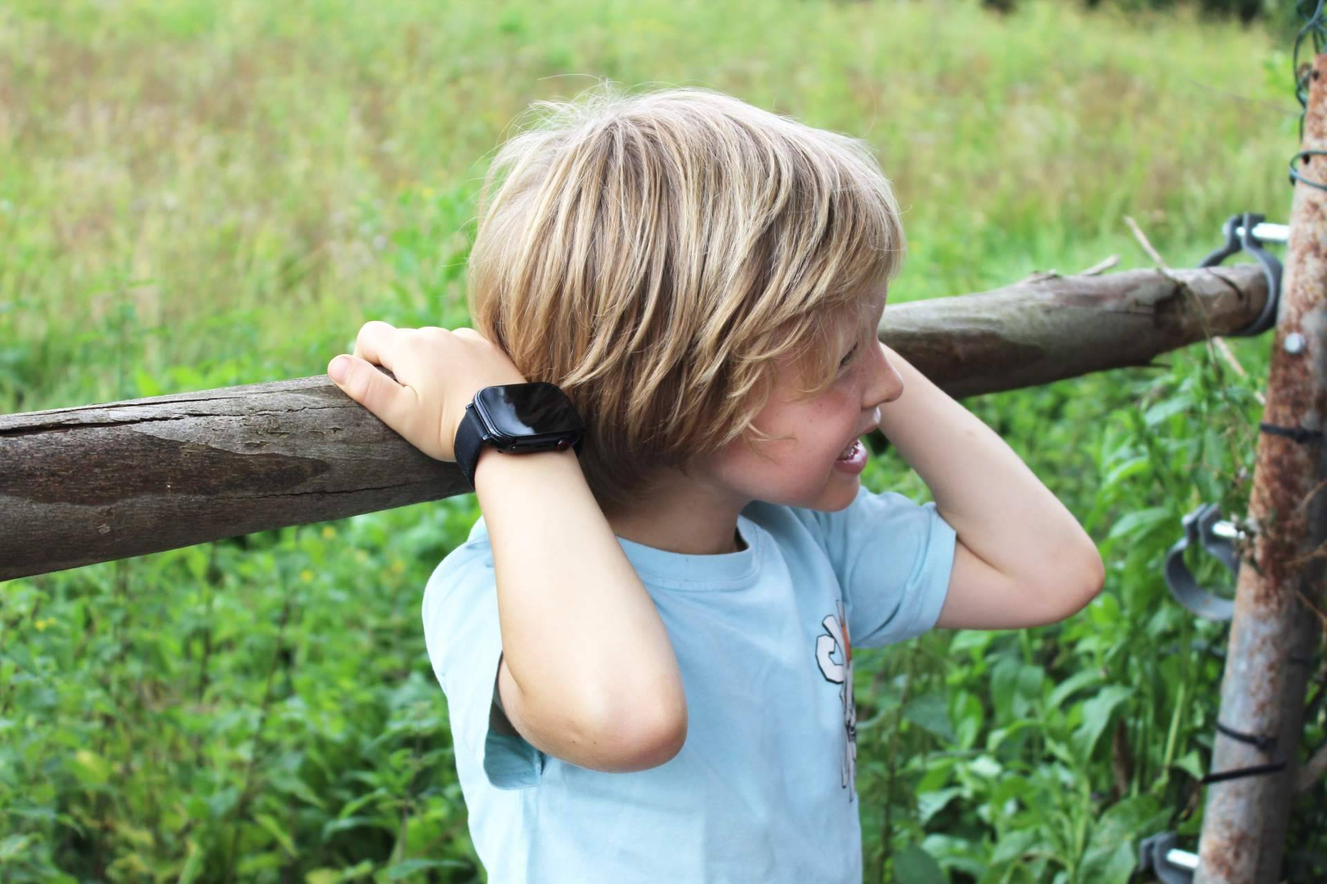Alternativa al móvil; SaveFamily impulsa smartwatches para niños, ideales para vacaciones seguras