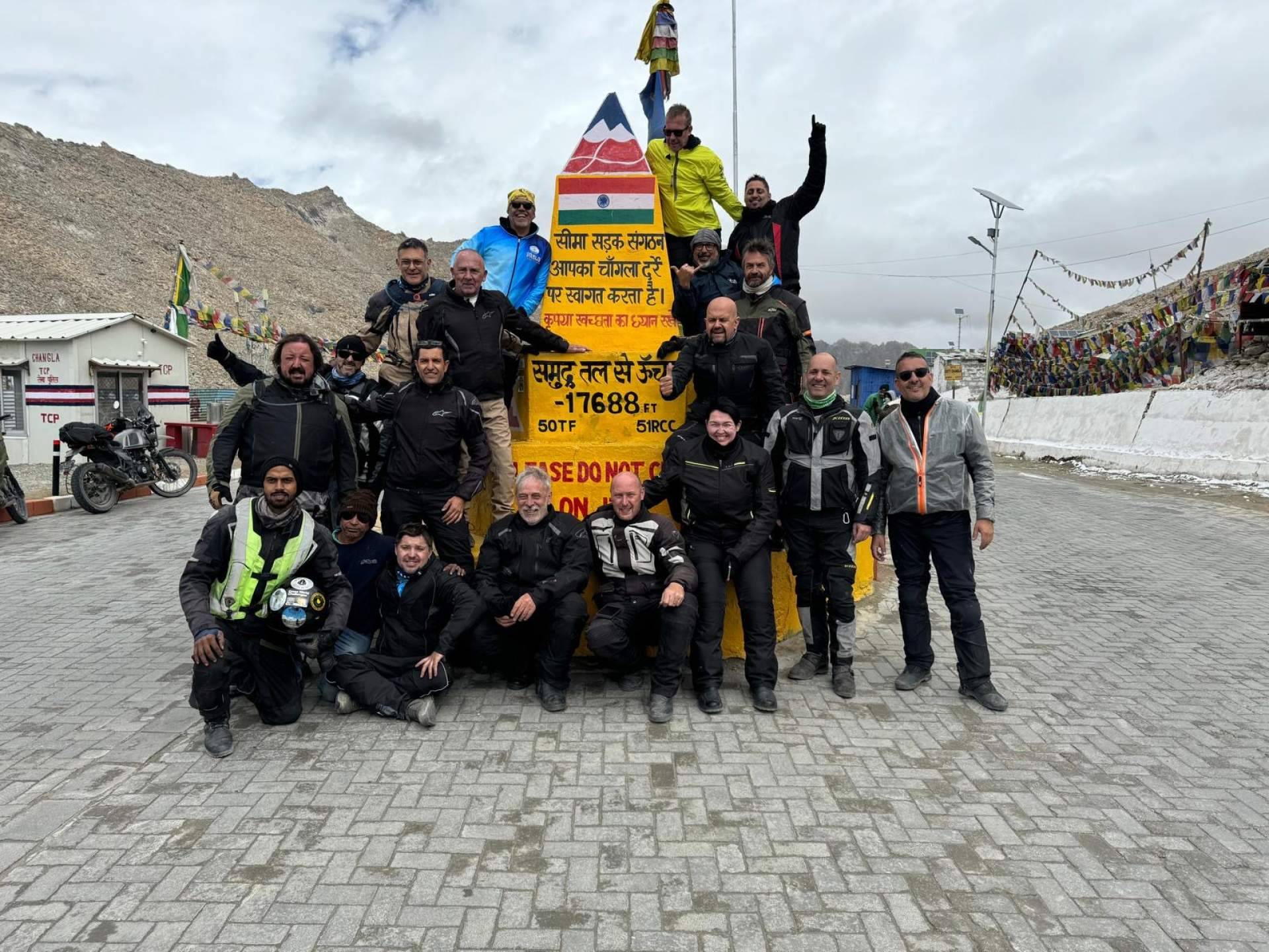 Ruta en moto por el Himalaya; una experiencia transformadora de la mano de Motorbeach Viajes