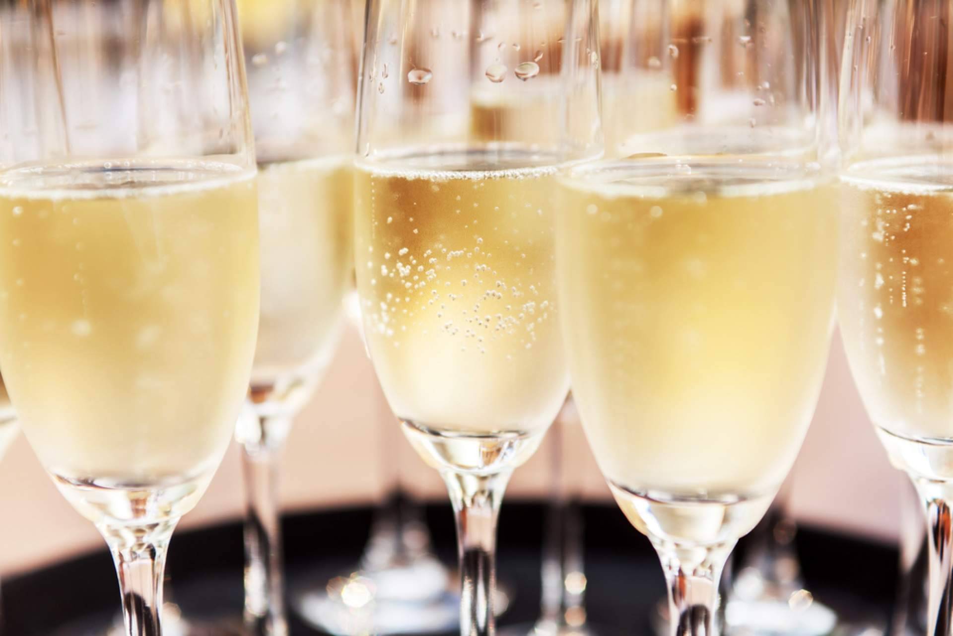Naturelovers Wines lanza promociones especiales con Cava ICE para afrontar la ola de calor