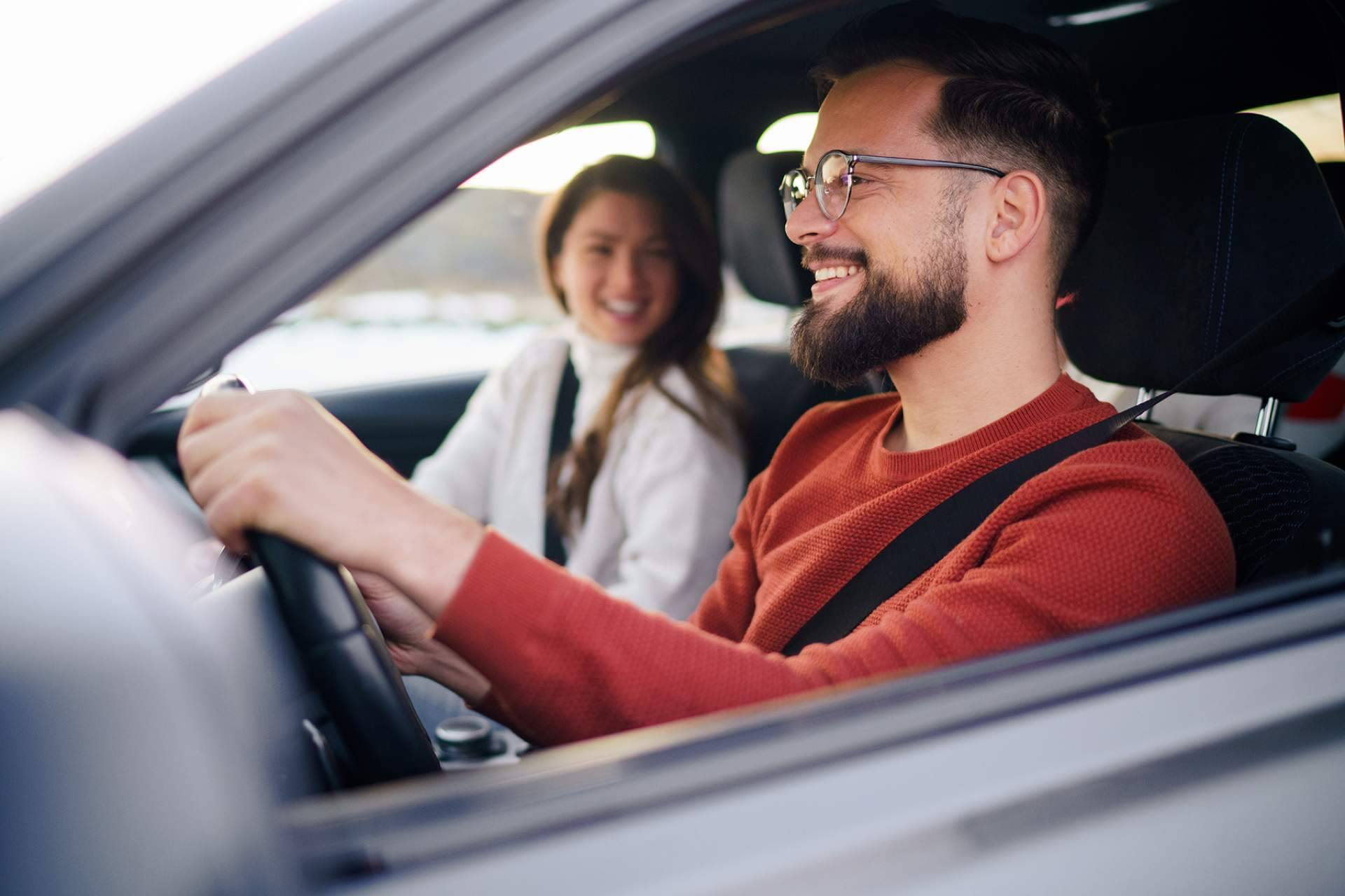 La propuesta de Línea Directa destaca por su equilibrio entre precio, cobertura y servicio como aseguradora de coche