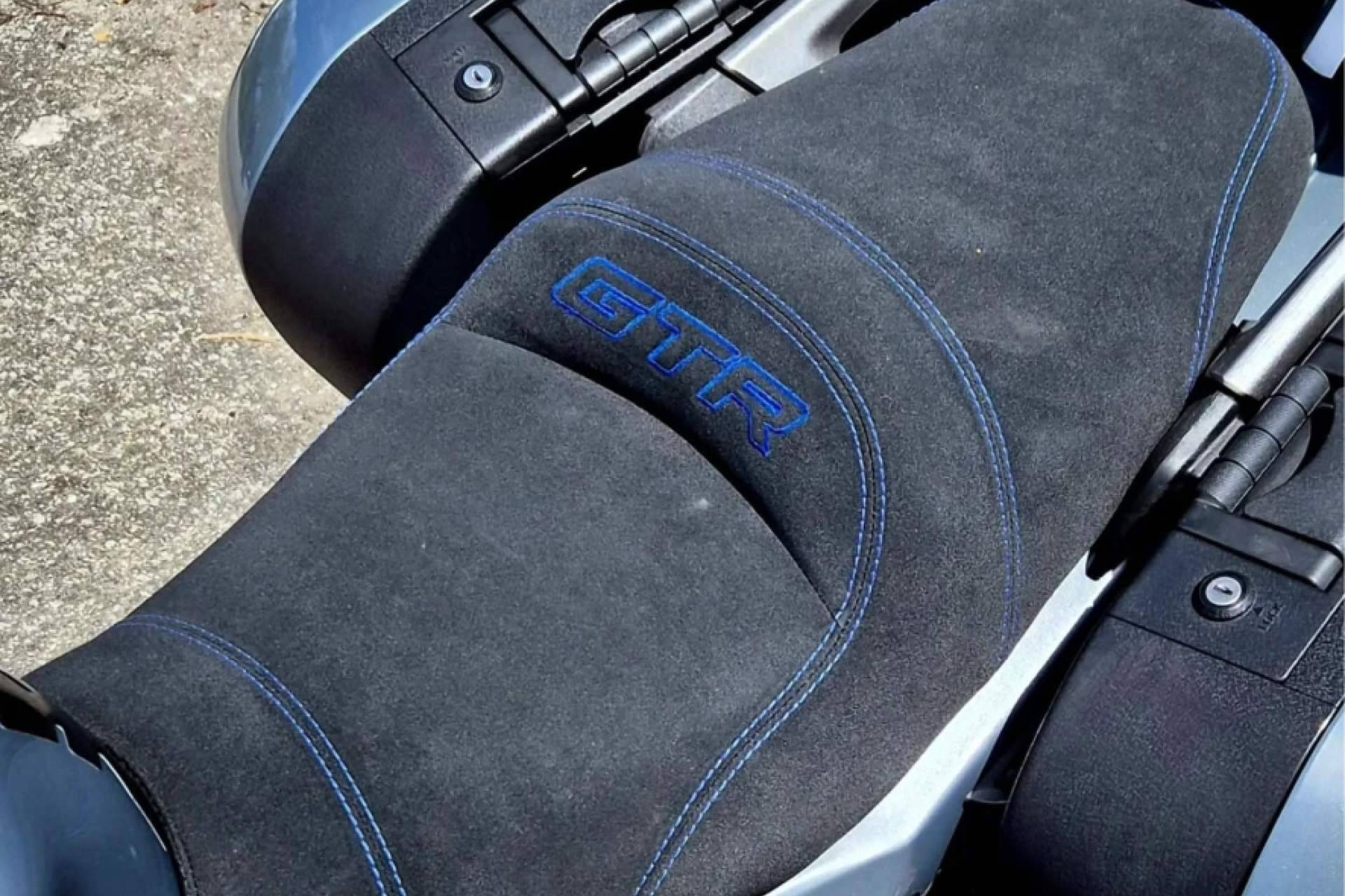 JM-FUNDAS impulsa asientos de moto confort adaptados a cada estilo de conducción