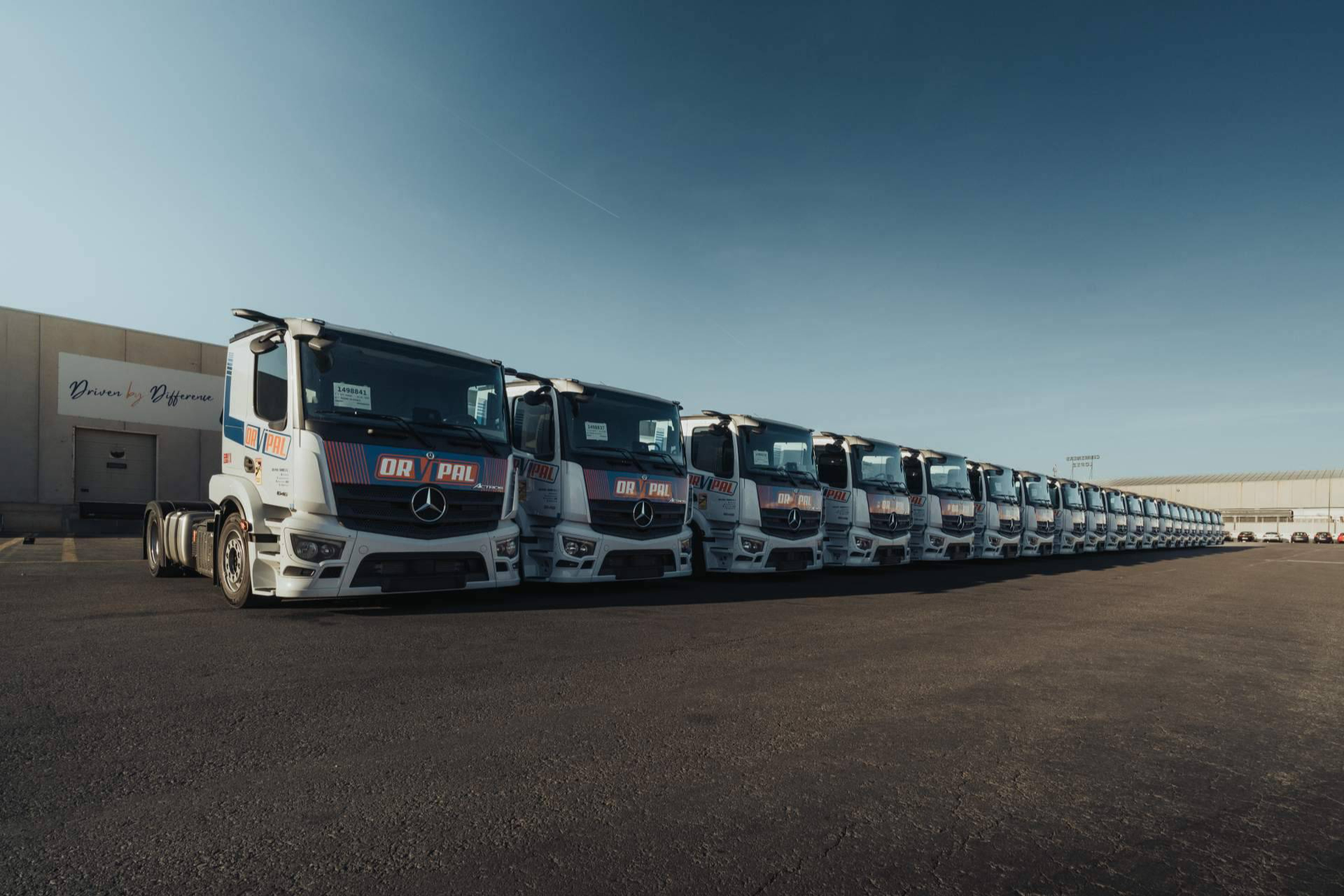Orvipal amplía su flota con 20 nuevos Mercedes-Benz Actros 1846 para reforzar su capacidad operativa