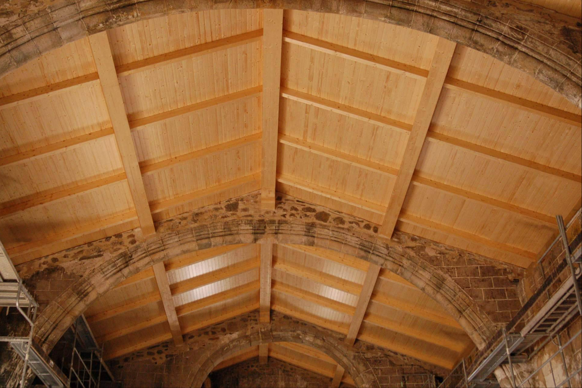 Paneles sándwich de madera, la solución para renovar cubiertas con la llegada de la primavera